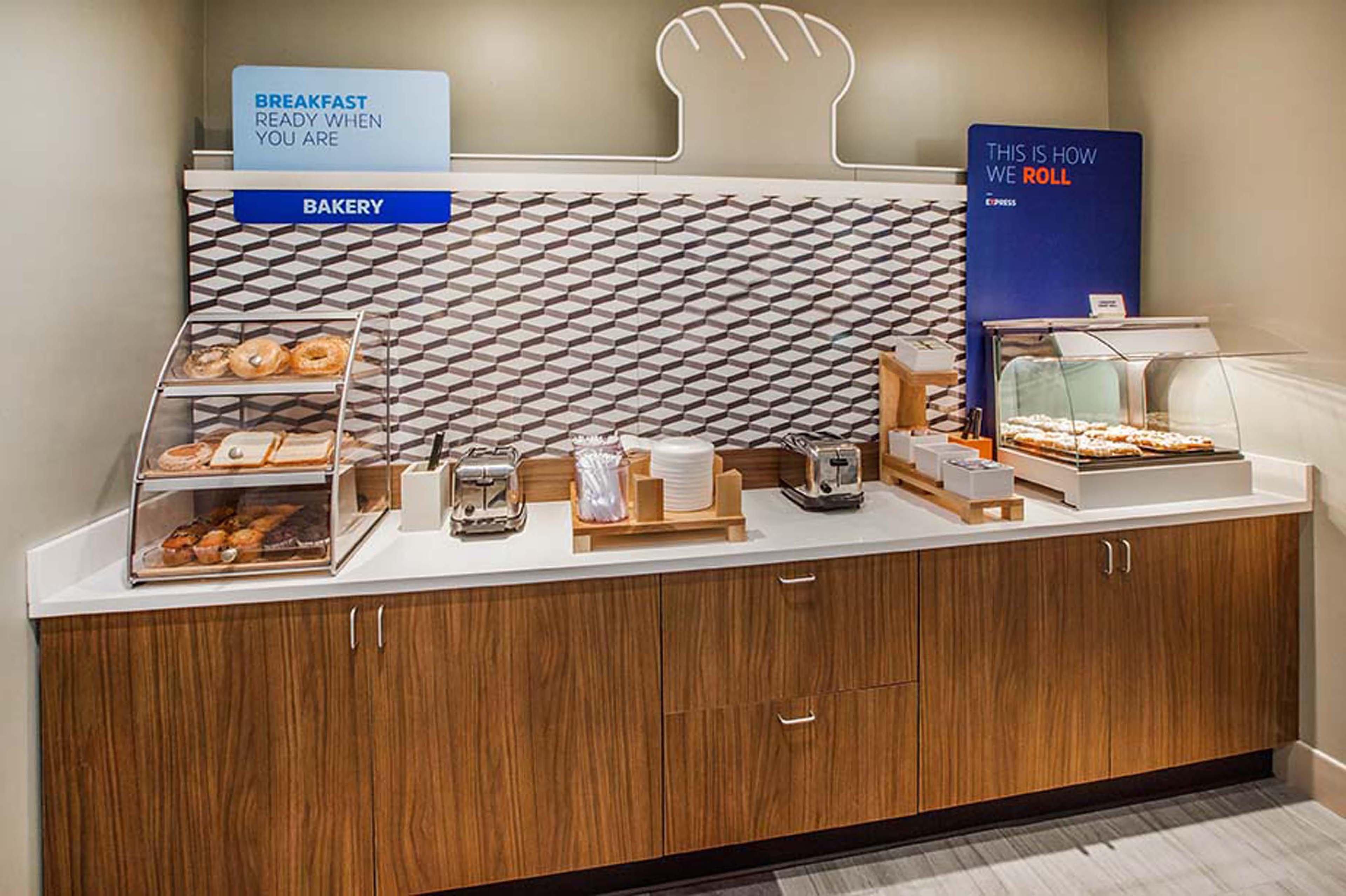 Holiday Inn Express Pearland By Ihg Ngoại thất bức ảnh