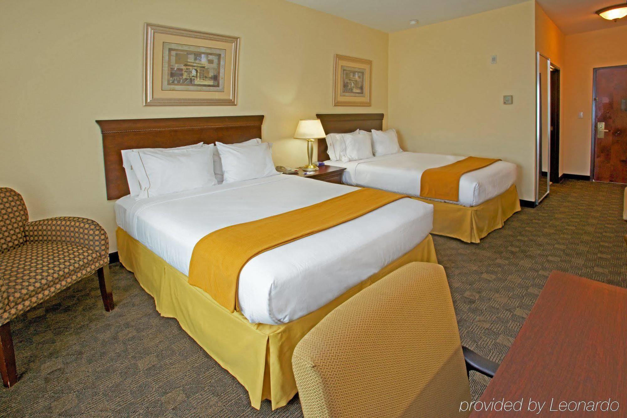 Holiday Inn Express Pearland By Ihg Ngoại thất bức ảnh